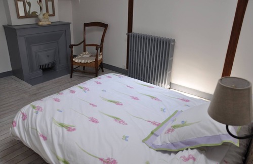 Vancia - Crepieux House | Villa Castel Suite La-Pape: Family-Friendly Oasis with Pool