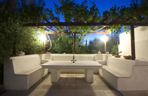Istron Apartment | Villa Castello: Oceanfront Retreat with Pool & Restaurant