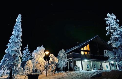 Saariselka Apartment | Relax at Villa Castillo: 4-Star Retreat with Spa & Pool