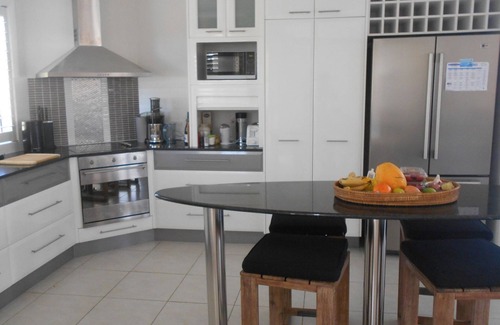 Casuarina Villa | Villa Casuarina: Steps from the Beach with Oceanfront Views