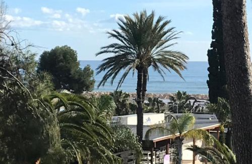 Cambrils House | Villa Catalunya: 4-Star Retreat with Oceanfront Pool & Spa