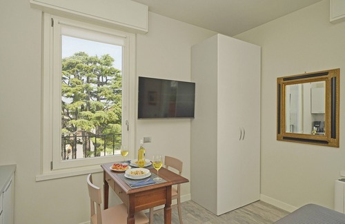 Rivoltella Apartment | Guest Rated 10/10: Villa Caterina Studio with Pool & More