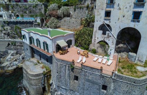 Minori Villa | Oceanfront Villa Cavalluccio Marino: Guest Rated 9.5/10