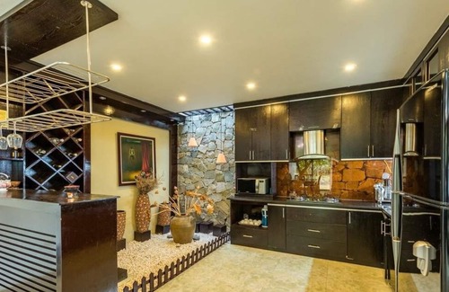 Ngoc Quang Hotel | Relax at Villa CBT Flamingo Dai Lai - Rated 8.8/10
