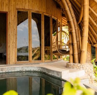 Kuta Villa | Oceanfront Villa Cecilia with Pool - Guest Rated 10/10