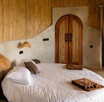 Kuta Villa | Oceanfront Villa Cecilia with Pool - Guest Rated 10/10