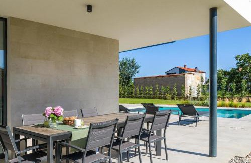 Valbandon Villa | Seaside Escape at New Villa Celi Fazana with Pool & Hot Tub