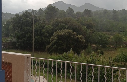 Peyrolles-en-Provence Bed & Breakfast | Villa, charming s/"Concors Ste Victoire "alt.400m, round swimming pool diam 10