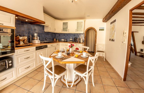 Ville-Dommange House | Discover Villa Champenoise in the Heart of Champagne