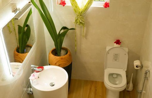 La Passe Apartment | Cozy Villa Charette: Oceanfront Self-Catering Retreat