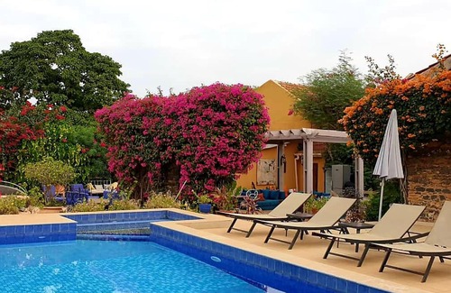 Dakar Bed & Breakfast | Discover Villa Charles on Île de Gorée – Family-Friendly Retreat
