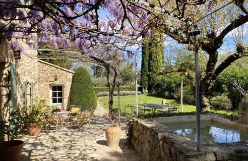 Beaumes-de-Venise Villa | Relax at Villa with Private Pool & Pet-Friendly Amenities