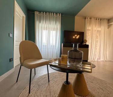 Precetto House | Oceanfront Villa Chiara: Rated 9.5/10 with Hot Tub & Breakfast