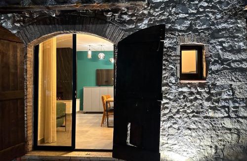 Precetto House | Oceanfront Villa Chiara: Rated 9.5/10 with Hot Tub & Breakfast