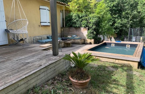La Celle-sous-Gouzon Apartment | Villa Chilensis 5 min from Aix south east France with private pool