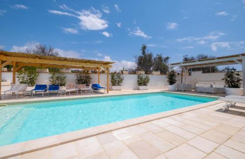 Posto Vecchio Villa | Villa Christelle: 4-Star Oceanfront Retreat in Pescoluse
