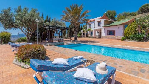 Puerto de la Torre House | Discover Villa Cielo Málaga: Family-Friendly with Pool