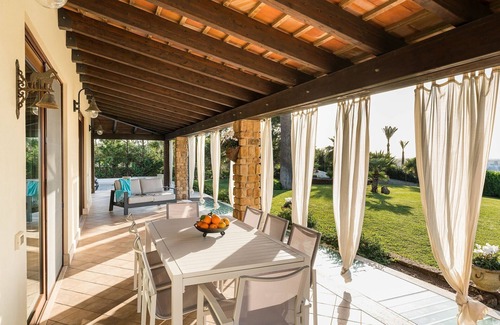Paceco Villa | Villa Cielo: Relax by the Pool near Sicily's Seaside