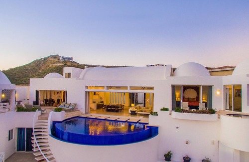 Pedregal Villa | Villa Clara Vista: Mediterranean Retreat with Ocean Views