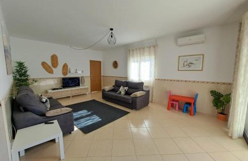 Vale de Carro Villa | Oceanfront Villa Claramar: Family-Friendly & Accessible Stay