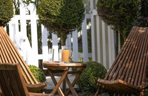 Saint-Martin-de-Re Hotel | Exquisite Villa Clarisse & Spa: Oceanfront Bliss Awaits
