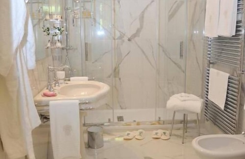 Belgirate House | Enchanting Villa Claudia dei Marchesi Dal Pozzo Stay