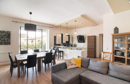 Beziers Villa | Idyllic Villa with Private Pool Near the Beach in Southern France