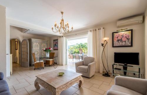 Gassin Villa | Exceptional Family Retreat at Villa Clos des Collines