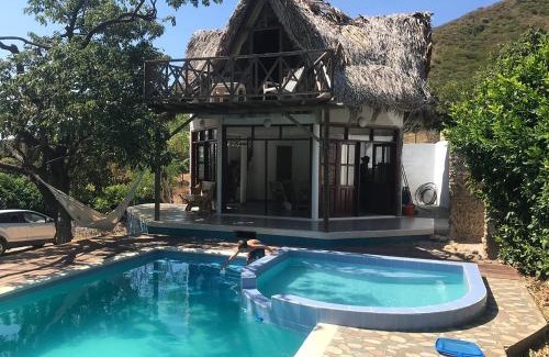 Taganga House | Pet-Friendly Haven at Villa Coco with Pool and Family Options