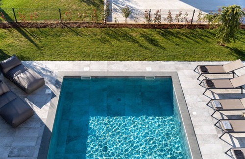 Stinjan Villa | Villa Coco: Relaxing Retreat with Heated Pool & Spa