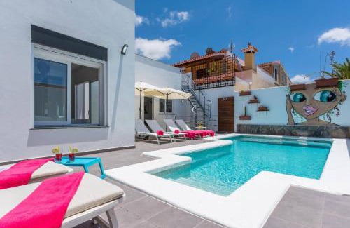 Palm-Mar Villa | Villa Colibri: Family-Friendly Retreat with Pool Access