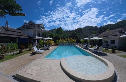 Khuekkhak House | Relax at Villa Colina Khao Lak - Adults Only with Ocean Views