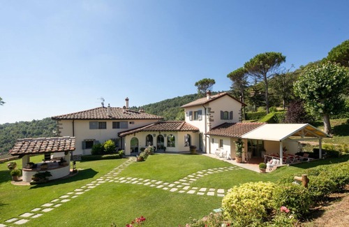 Rignano sull'Arno Villa | Villa Collesole 12: Panoramic Chianti Hills Escape
