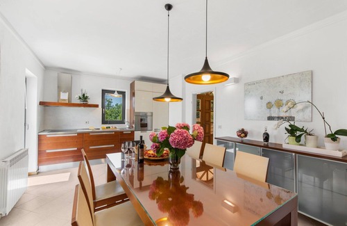 Trviz Villa | Villa Colors of Nature: Family-Friendly Retreat with Pool