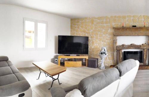 Beausemblant Villa | Tranquil Villa with Breathtaking Views and Pool Access