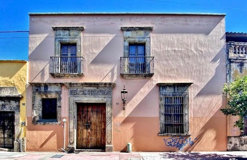 Centro Villa | Historic Villa Completa Siglo XVIII in the Heart of Town