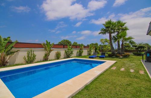 Polop Villa | Private Pool Retreat in Polop with Top Guest Rating