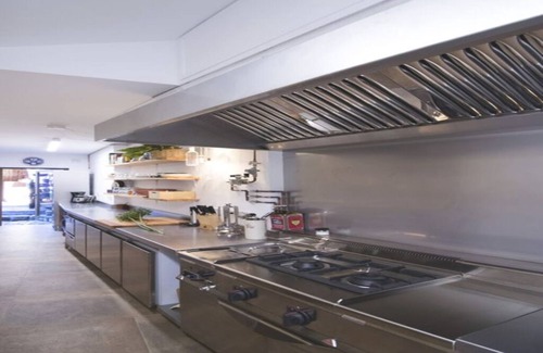 Pontevedra House | Villa with Pool & Paddle Court, 10/10 Guest Rated