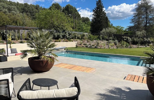 Grand Sud Villa | Relaxing Villa Contemporaine with Pool and Garden Oasis