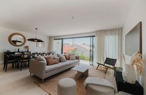 Pontaillac Villa | Villa Cordouan: Oceanfront Escape with Pool & 9.4 Rating
