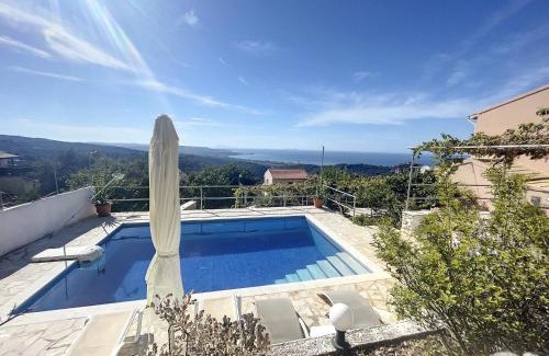 Petaleia Villa | Relaxing Villa Corfou with Oceanfront Views & Private Pool