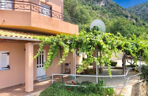 Petaleia Villa | Relaxing Villa Corfou with Oceanfront Views & Private Pool