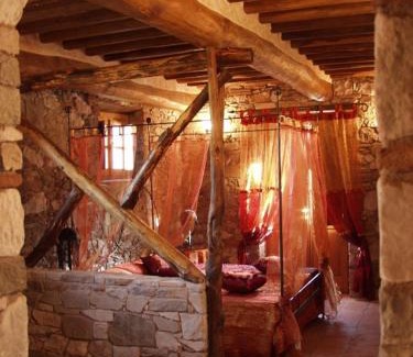 Lucca Historical Center Bed & Breakfast | Relax at B&B Villa Corte Degli Dei with Oceanfront Views