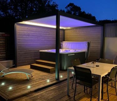 Vitrac Apartment | Indulge at Villa COSA: Spa Retreat Near Sarlat