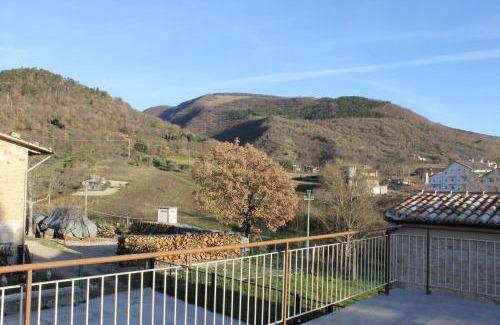 Sigillo Apartment | Villa Costanzi - Relaxing Terrace with Pet-Friendly Charm