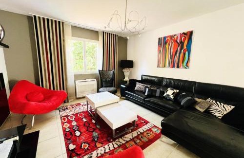 La Grande-Motte Villa | Villa Cosy: Family Retreat with Pool for 8 Guests
