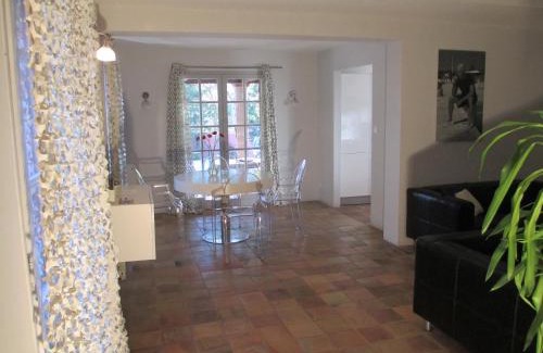 La Nartelle Apartment | Oceanfront Villa Cote d'Asoet with Top Guest Rating 9.4
