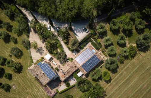 San Benedetto del Tronto Bed & Breakfast | Elegant Villa Cri Cri B&B with Delicious Breakfast Included