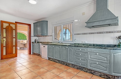 Ermita Villa | Villa 'Cristina': Mountain Views, Pool & Pet-Friendly Stay