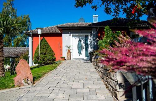 Klingenberg am Main Hotel | Cozy Villa Croatia & Restaurant Adria with Family Amenities